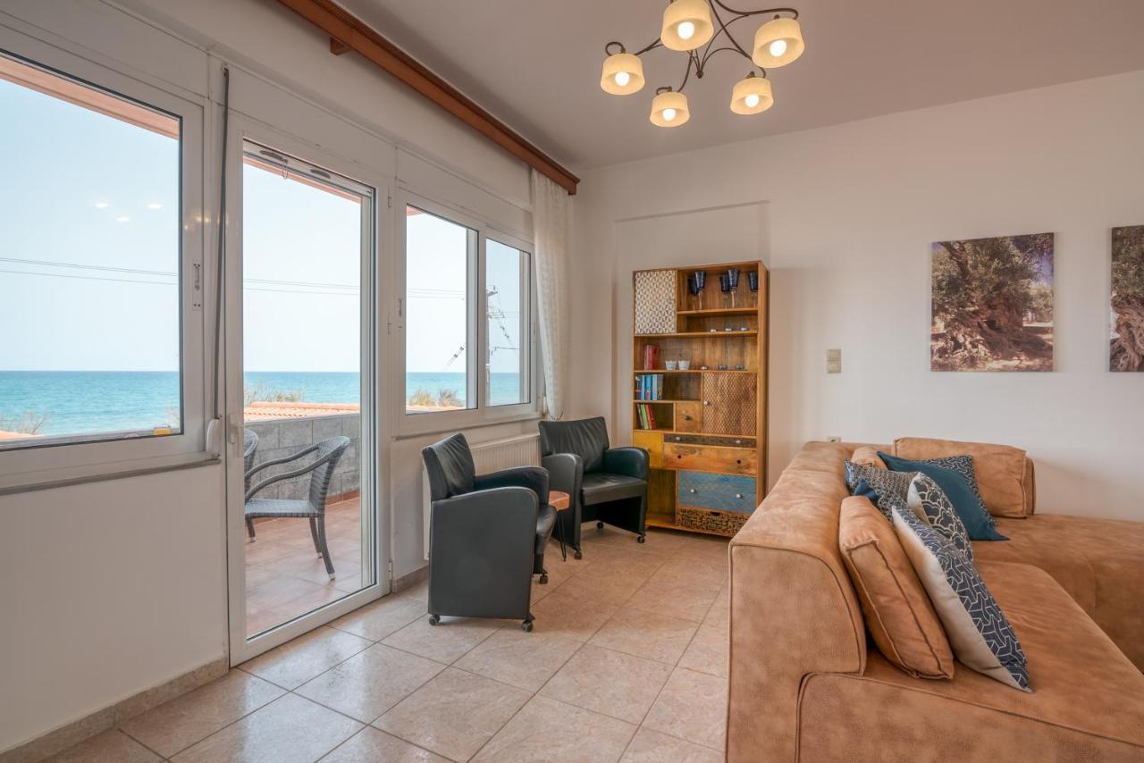 Apartment Agiazi Beachfront *