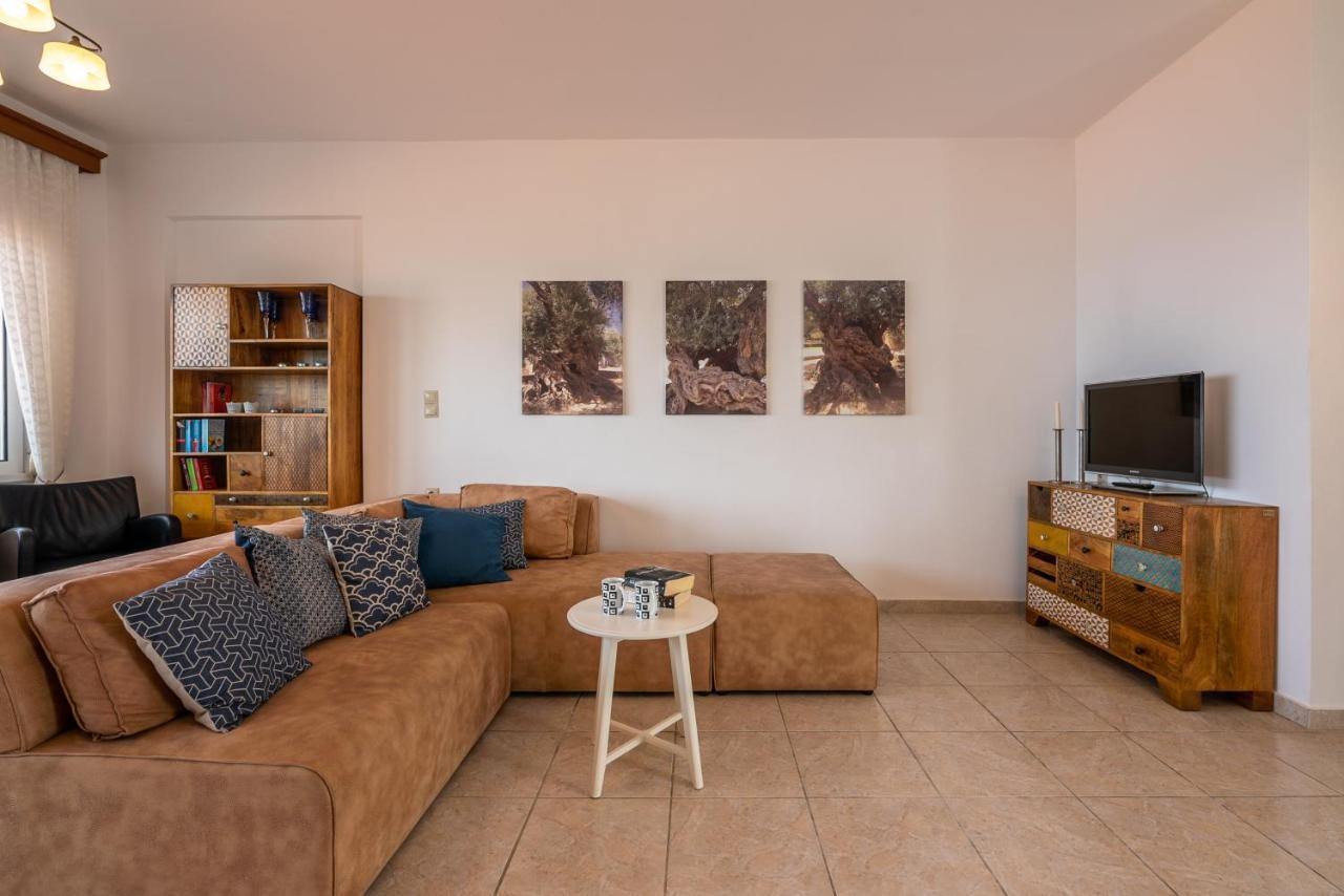 Agiazi Beachfront *