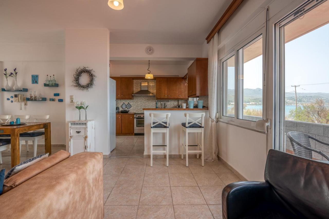 Apartment Agiazi Beachfront