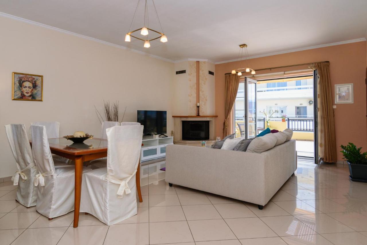 Penthouse In Quiet Neighborhood Near Sandy Chrissi Akti Chania