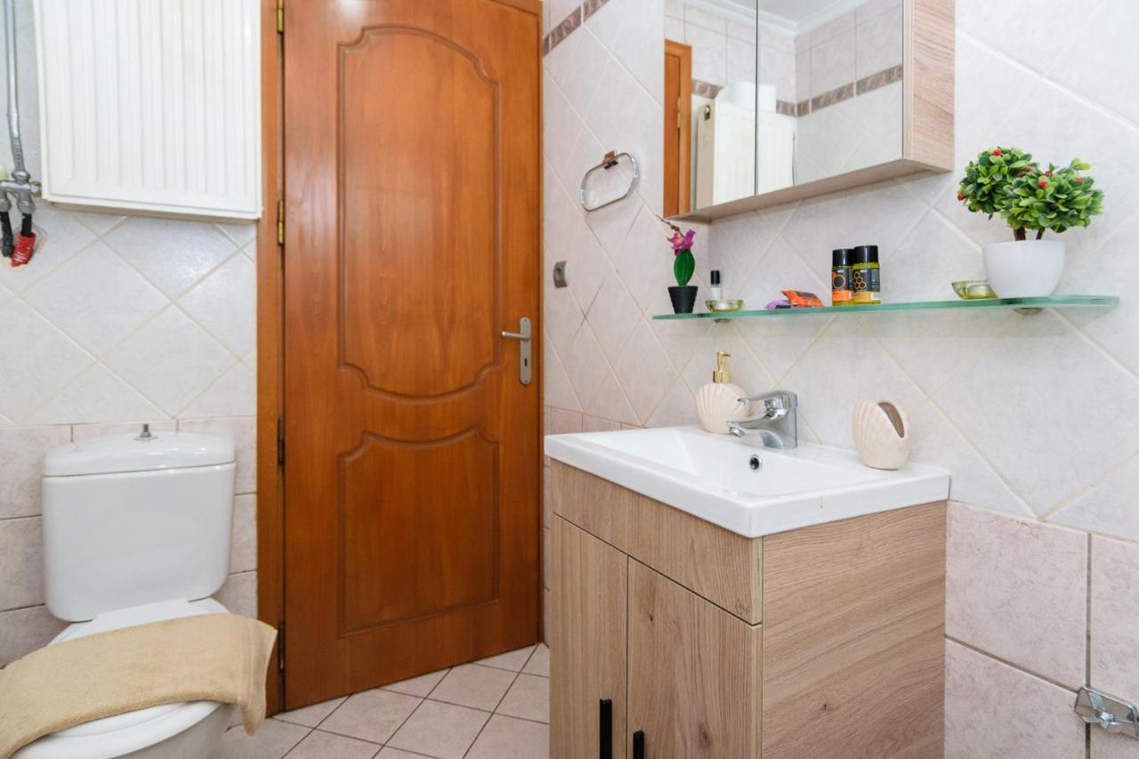 Apartamento Penthouse In Quiet Neighborhood Near Sandy *