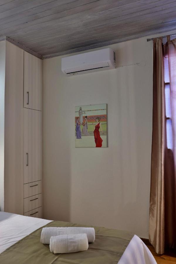 Helianthi Apartment