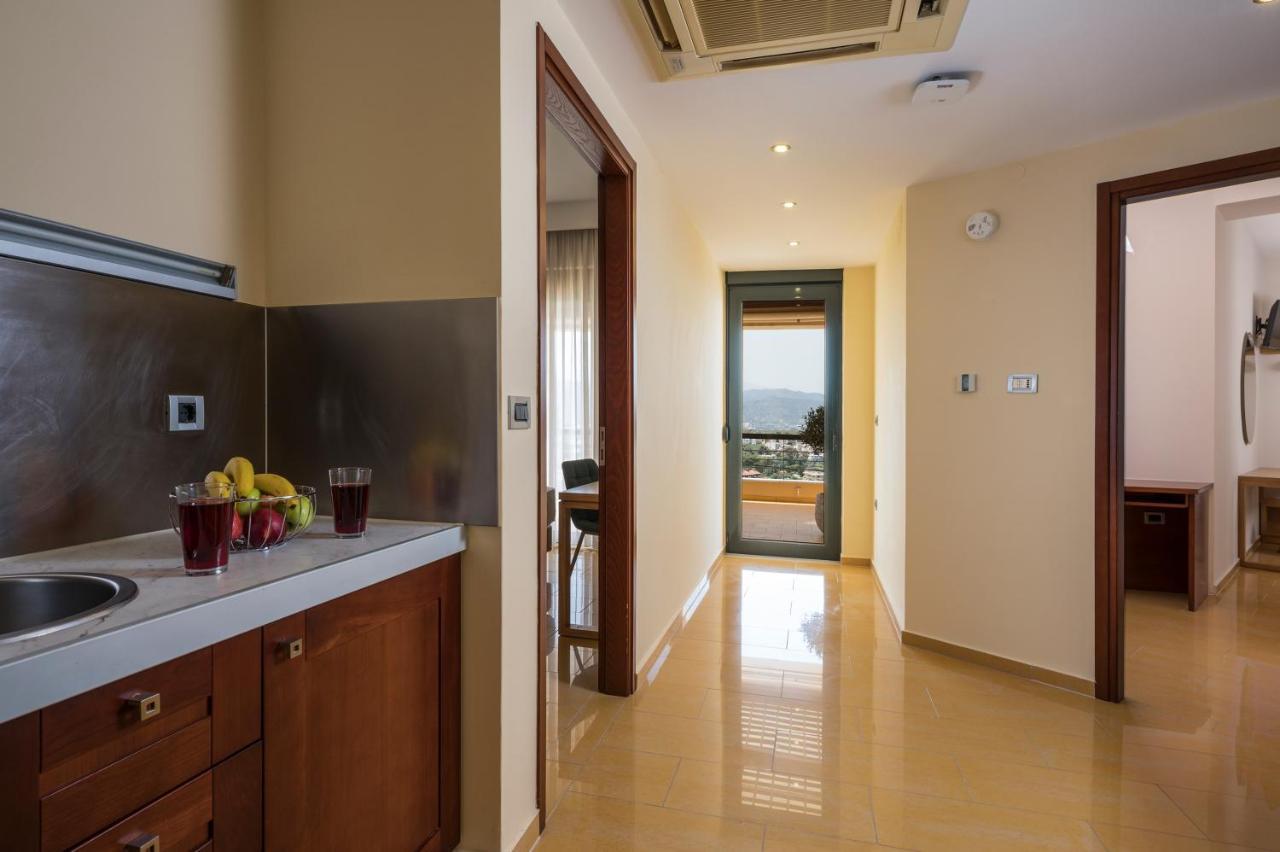 View - Heated Pool & Gym - Majestic Views - 5 Min Drive From Center Villa *