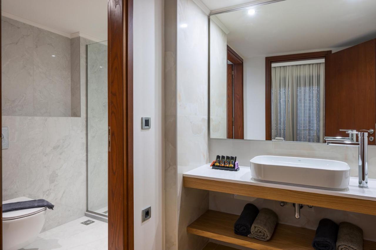 View - Heated Pool & Gym - Majestic Views - 5 Min Drive From Center Pousada