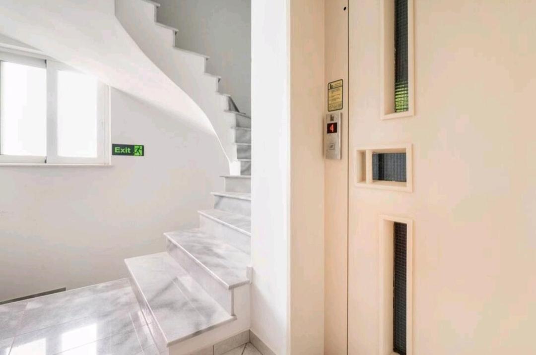 Lektron Apartment
