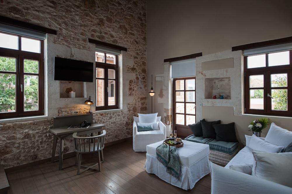 Serenissima Boutique Chania (Crete)