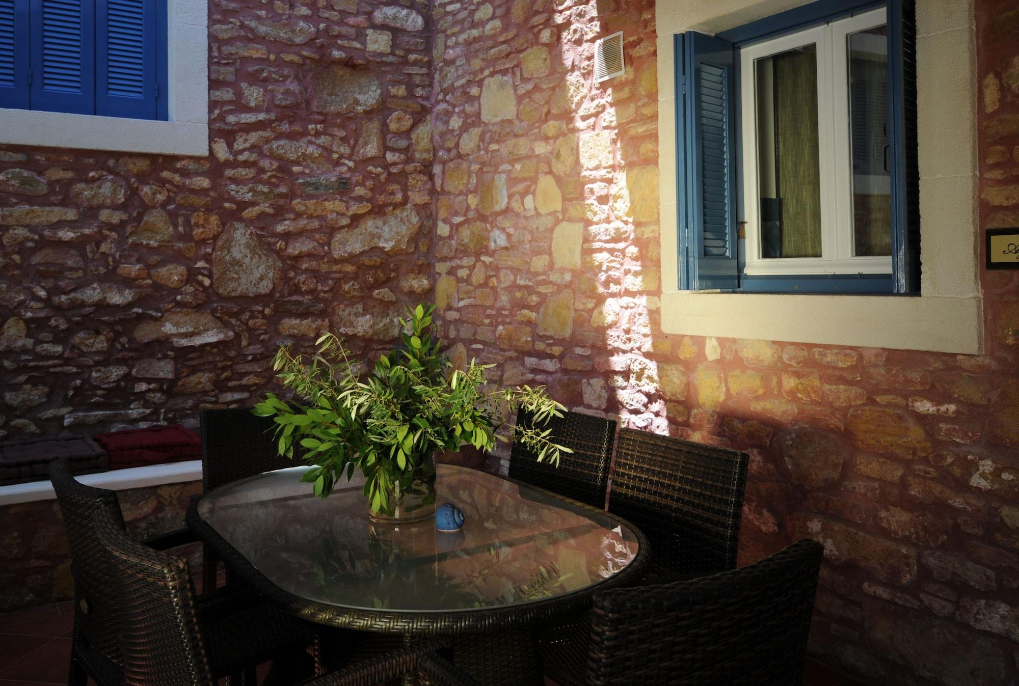 Metohi Georgila Aparthotel 4*