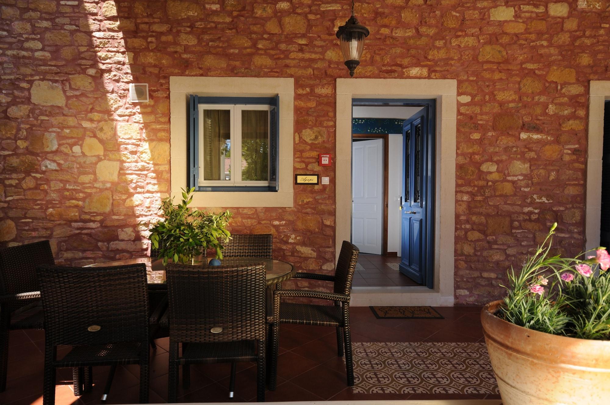 Metohi Georgila Aparthotel 4*