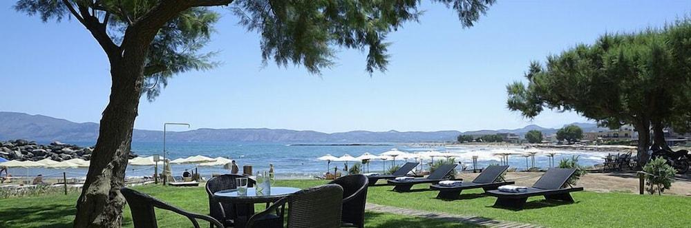 Molos Bay Hotel 4*
