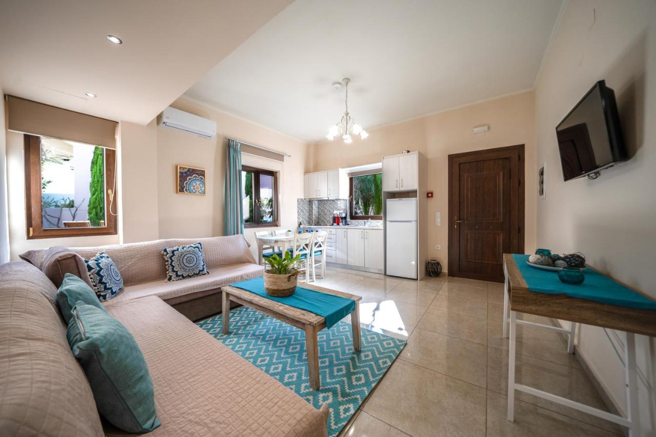 Iro And Boutique Homes Apartment
