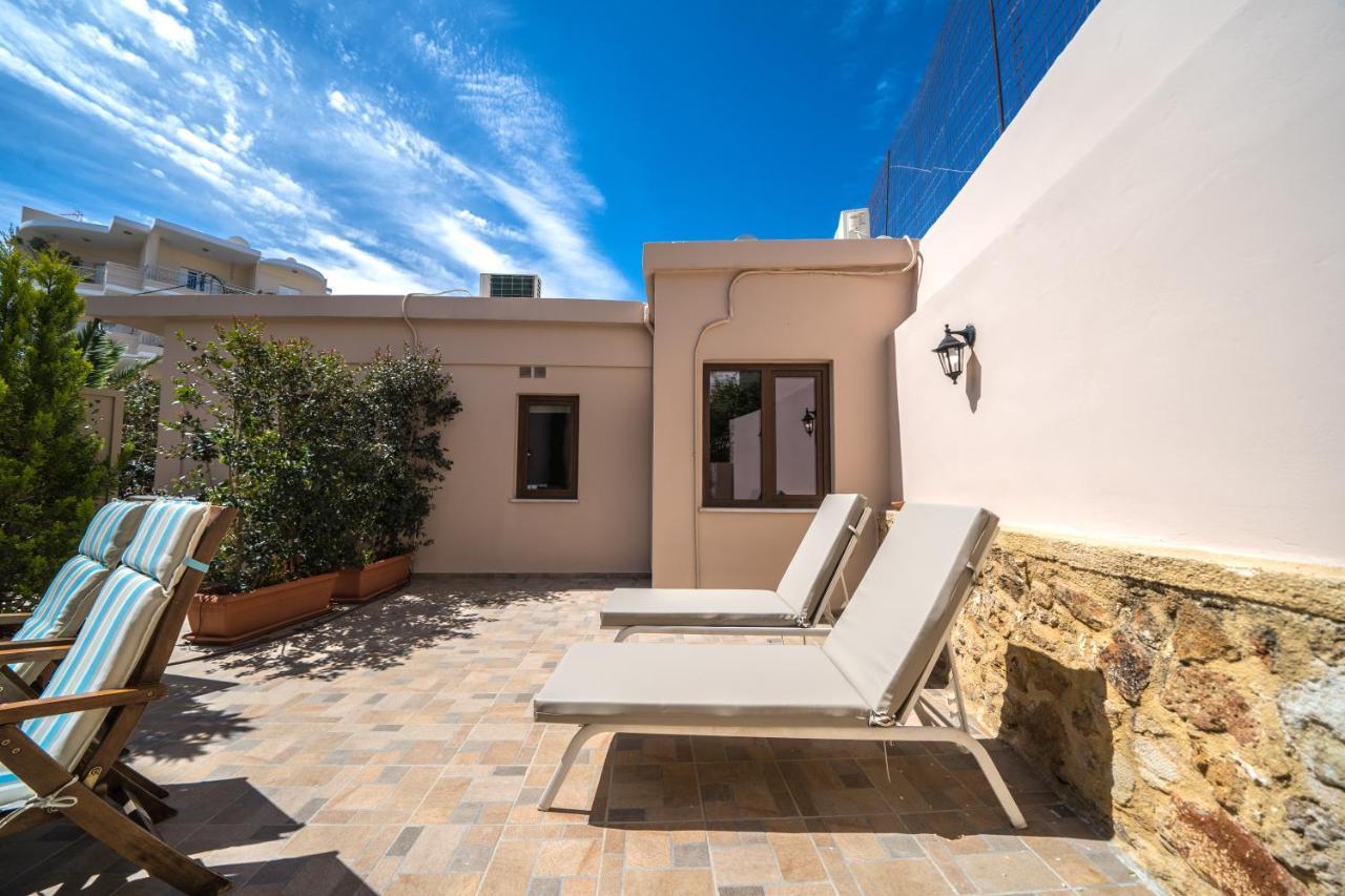Iro And Boutique Homes *
