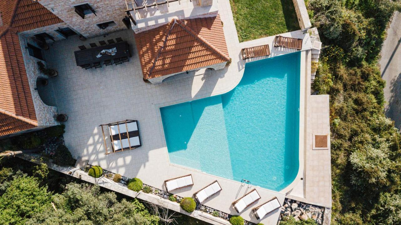 Your-villa, In Crete Chrissi Akti Chania