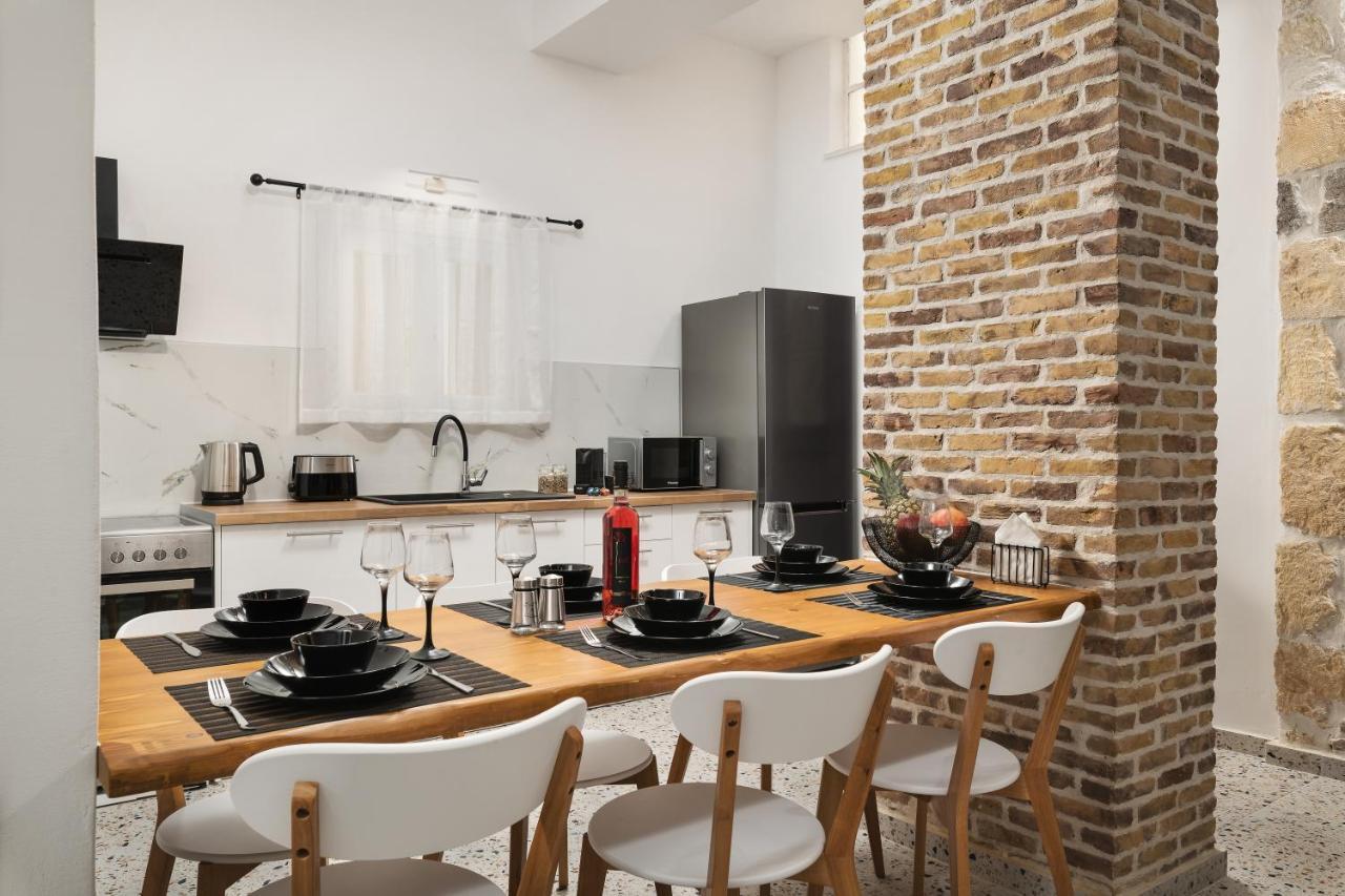 Vakantiehuis Michalis Nchouse 33 *