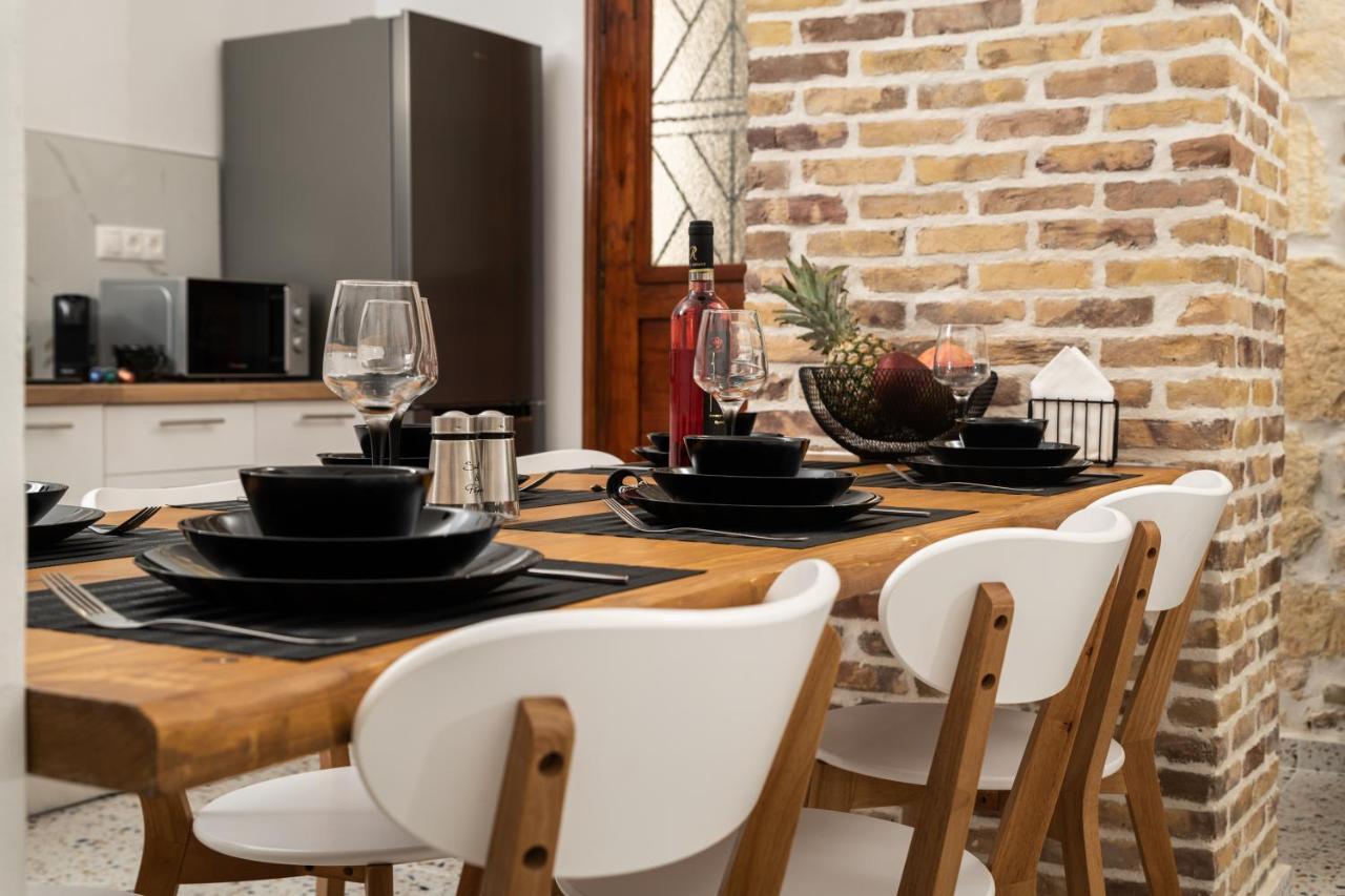 Vakantiehuis Michalis Nchouse 33 *