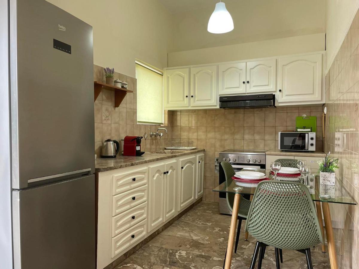 Apartment Chania 3 *