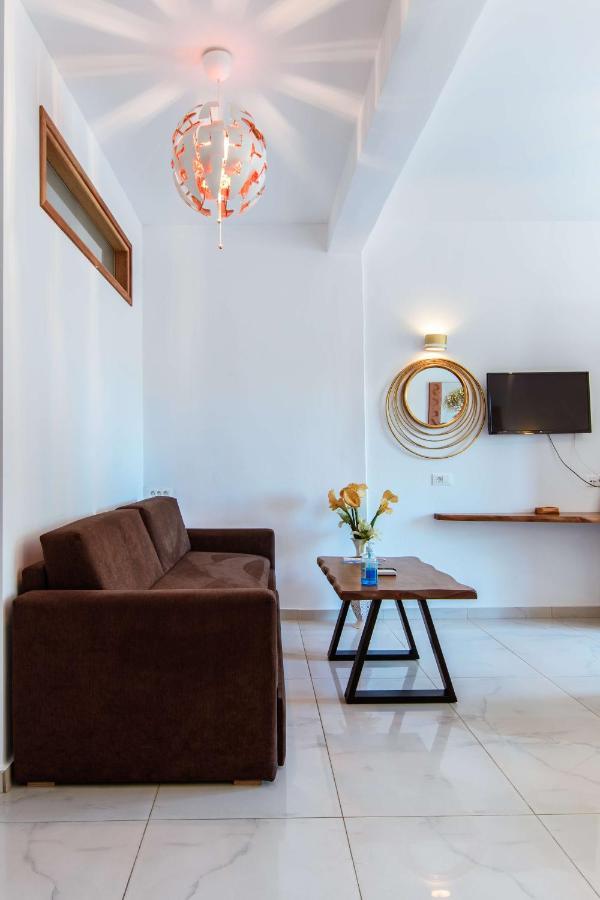 Hotel Deluxe Chania (Crete)