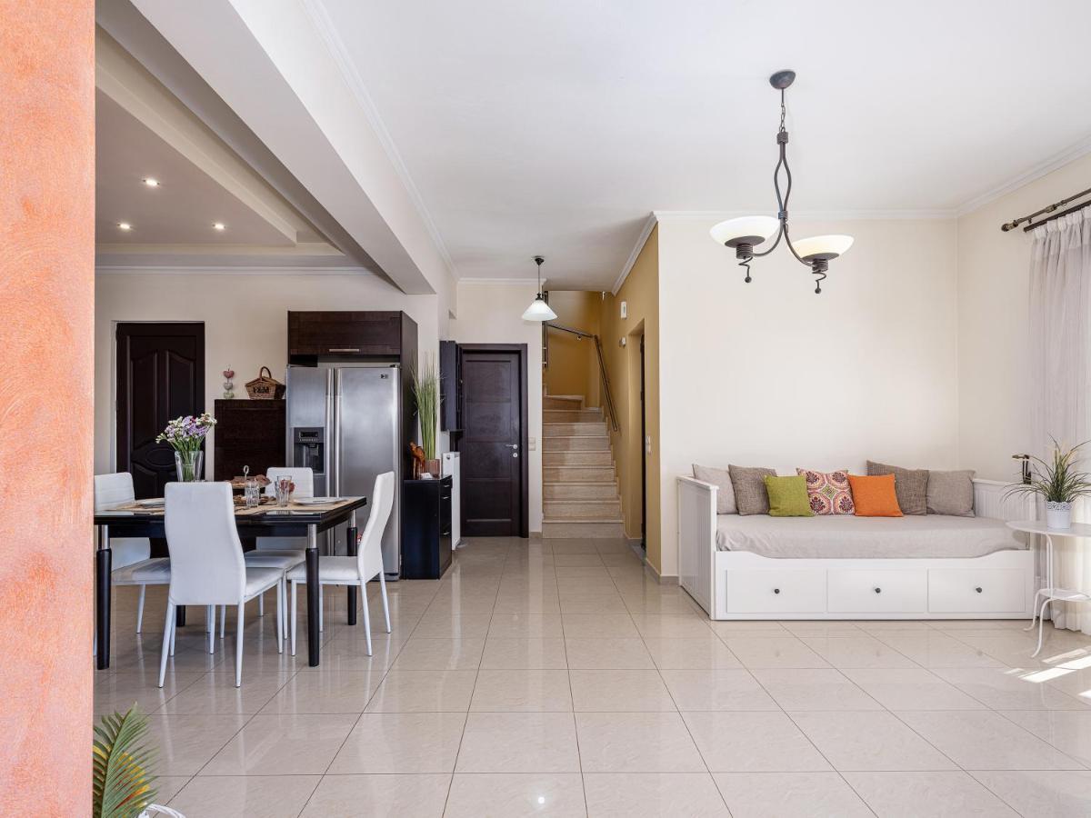 Fanouris Villa