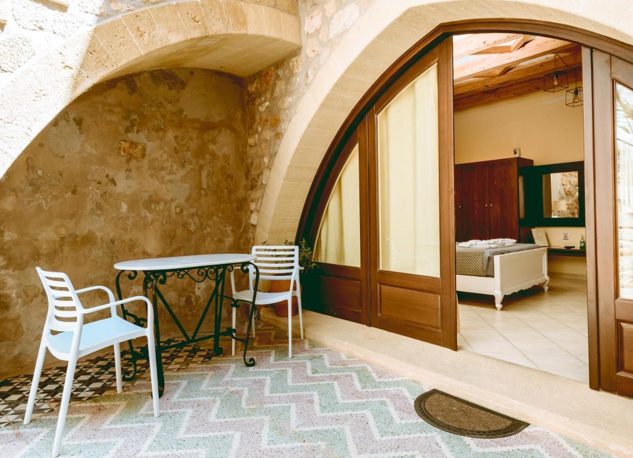 Bozzali Deluxe Chania (Crete)