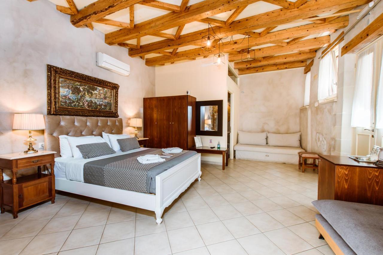 Bozzali Deluxe Chania (Crete)