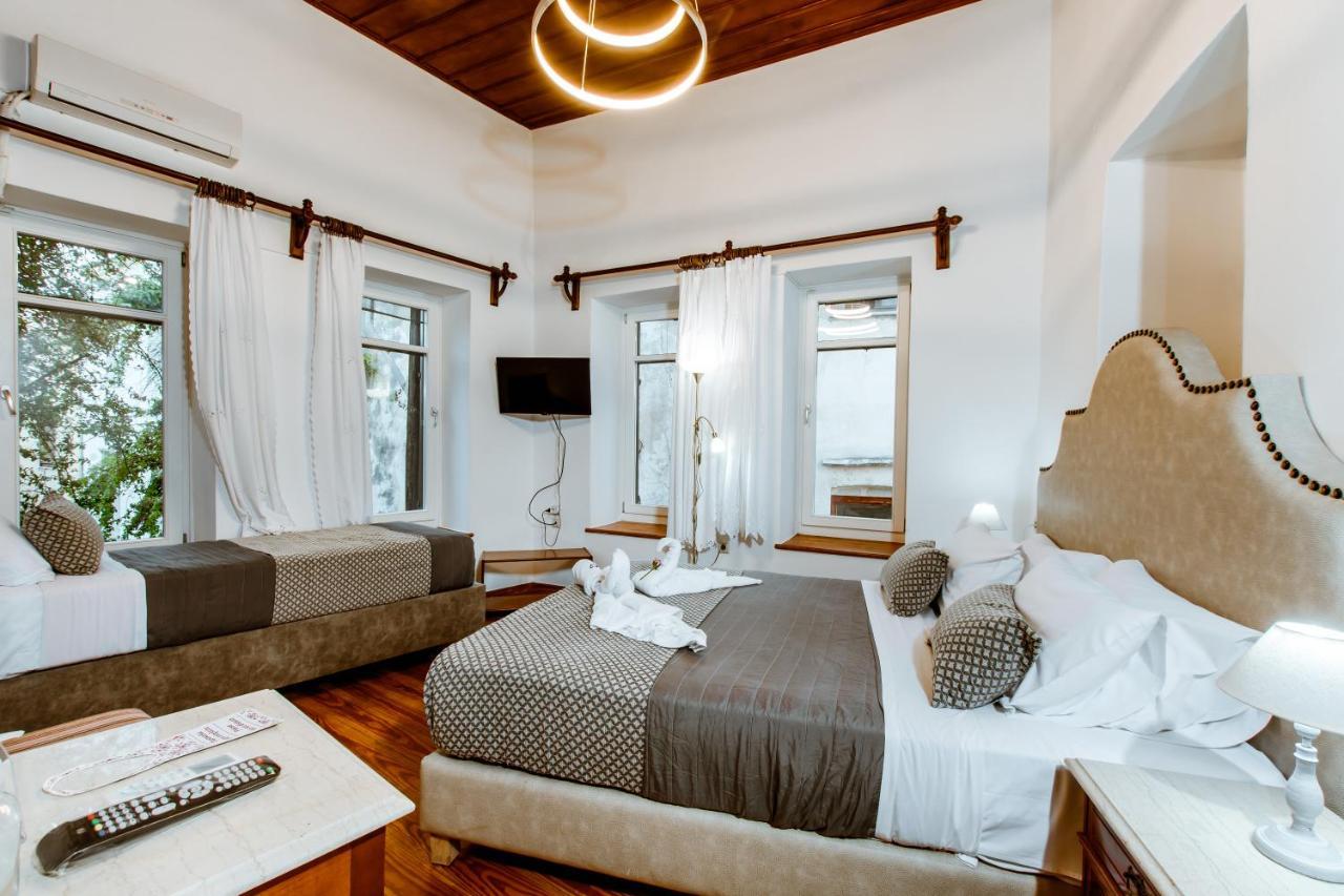 Bozzali Deluxe Chania (Crete)
