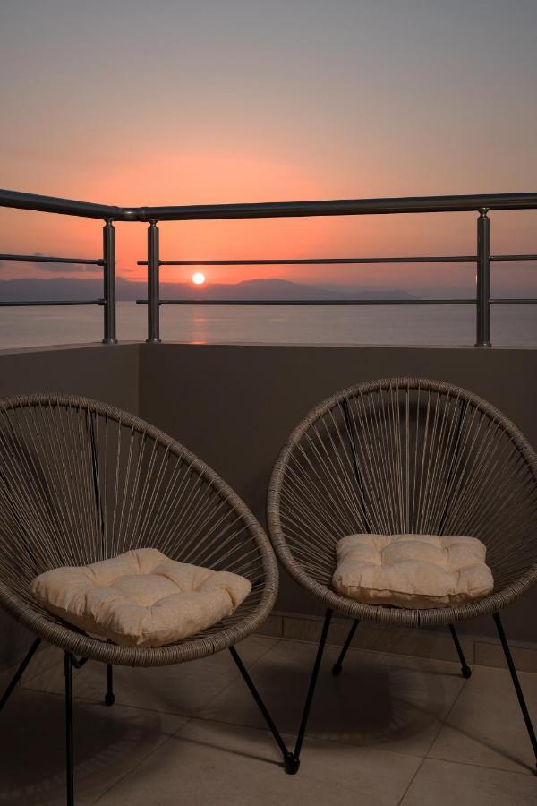 Overview Chania With Sea View And Amazing Sunset Appartement Chania (Crete)