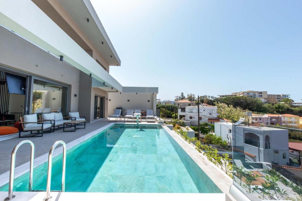 Villa Seafront I 