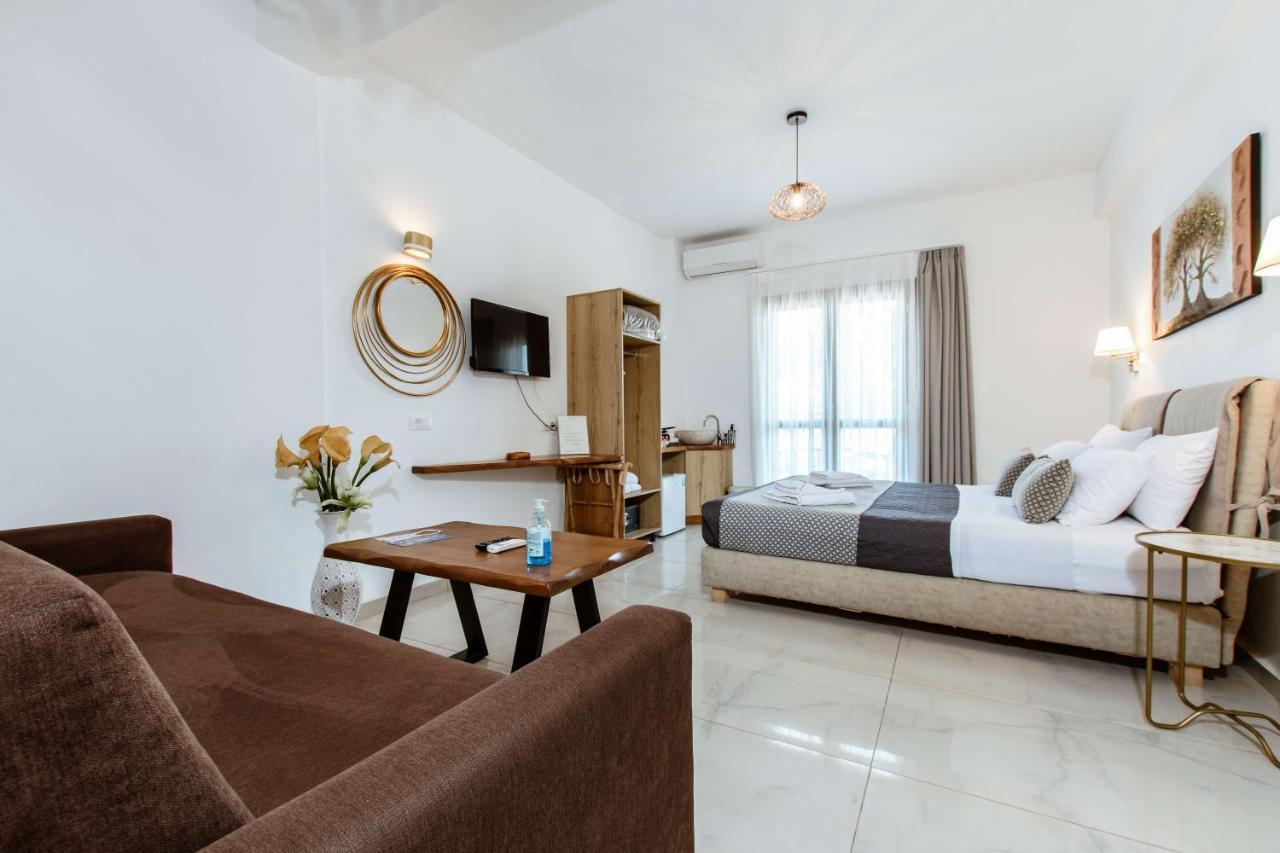 Hotel Deluxe Chania (Crete)
