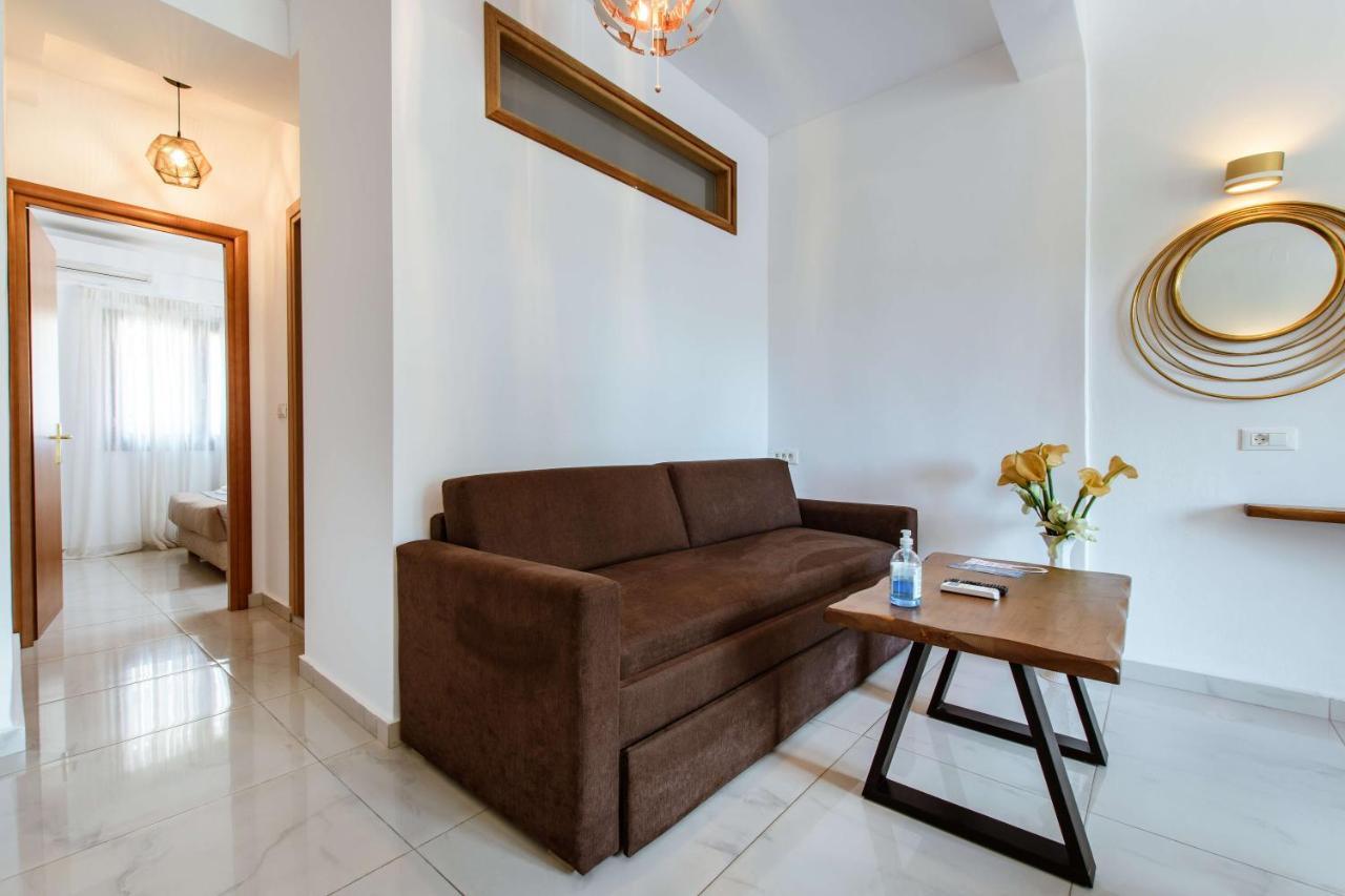 Deluxe Hotel 3*