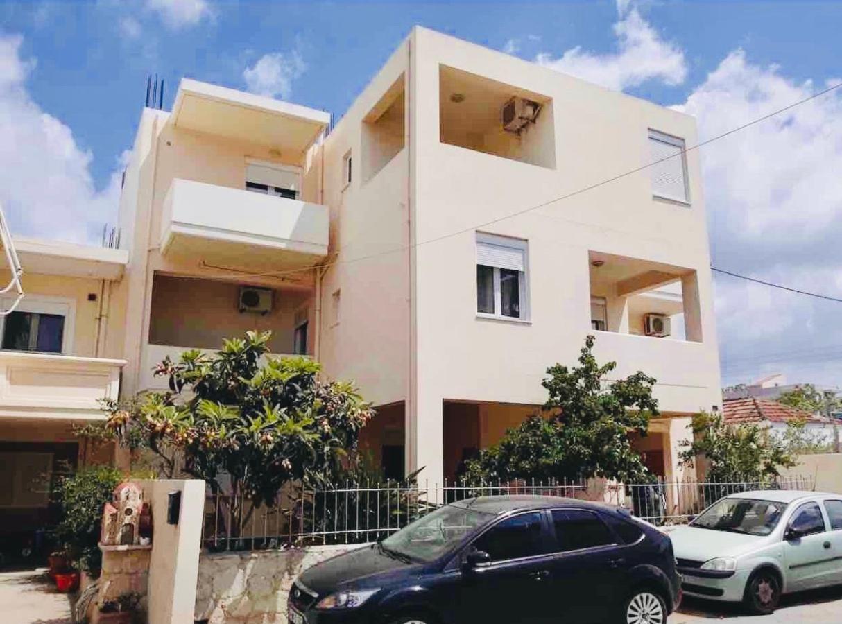 Beachfront Lux & Gym 4 * Chania (Crete)