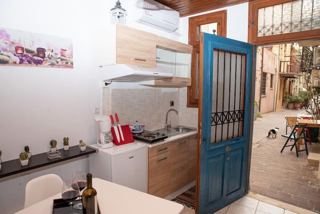 Chania Old Port Apartment *