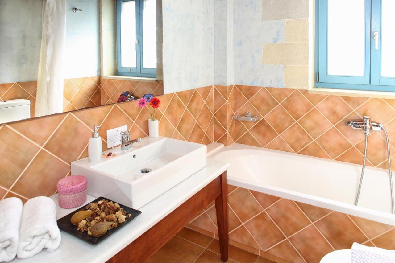 Villa Beachfront Aqua Marine With Private Pool,ping-pong & Bbq *
