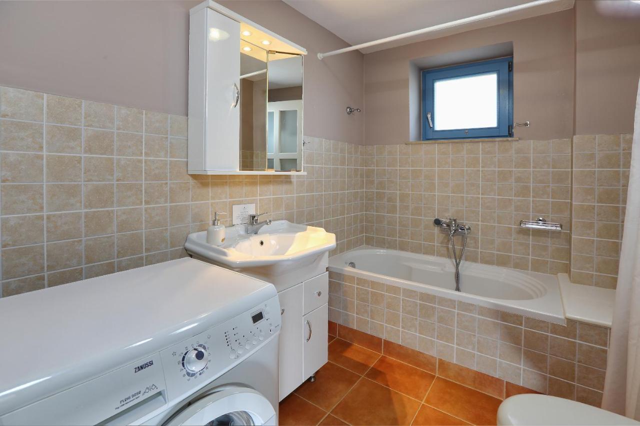 Villa Beachfront Aqua Marine With Private Pool,ping-pong & Bbq
