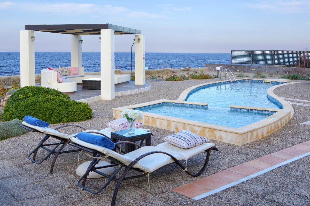 Beachfront Aqua Marine With Private Pool,ping-pong & Bbq * Chania (Crete)