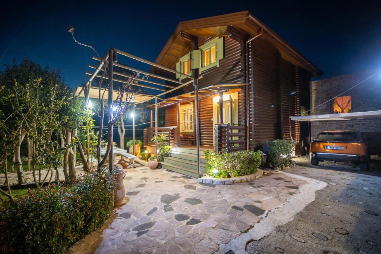 Apartment Wooden Villa, Big Garden, Mountain View