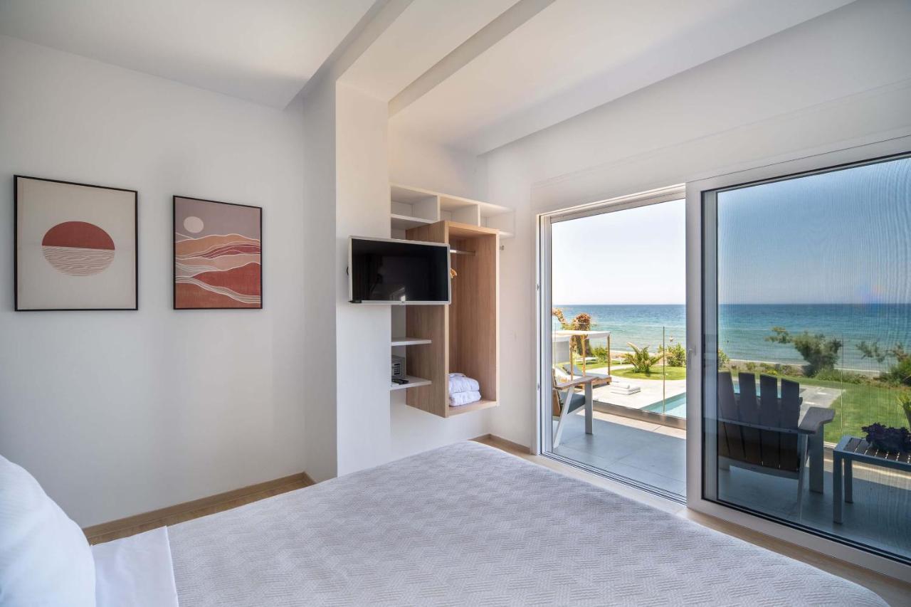Isalos Seafront I Sea Fragrance Villa *