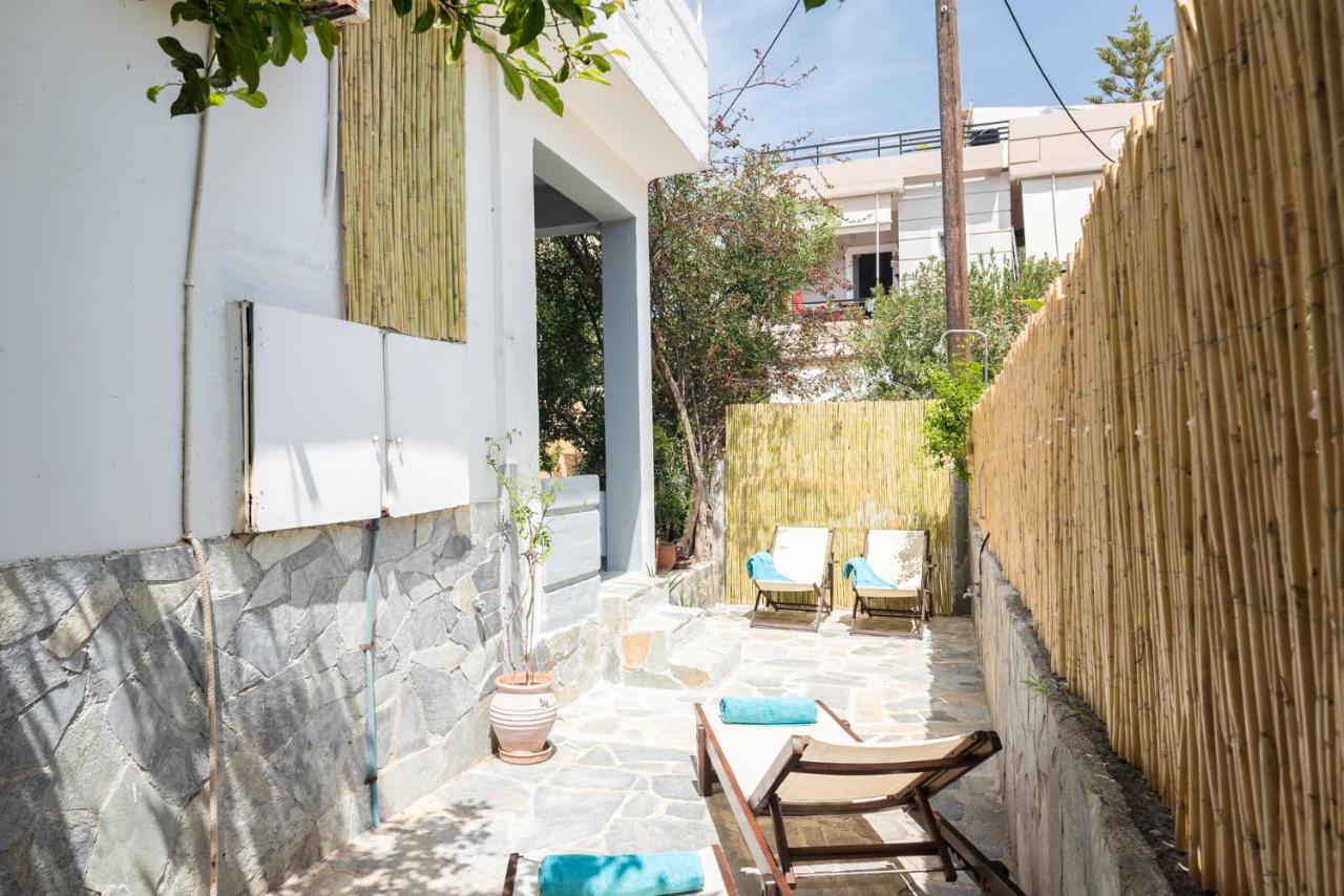 Apartment Manos House