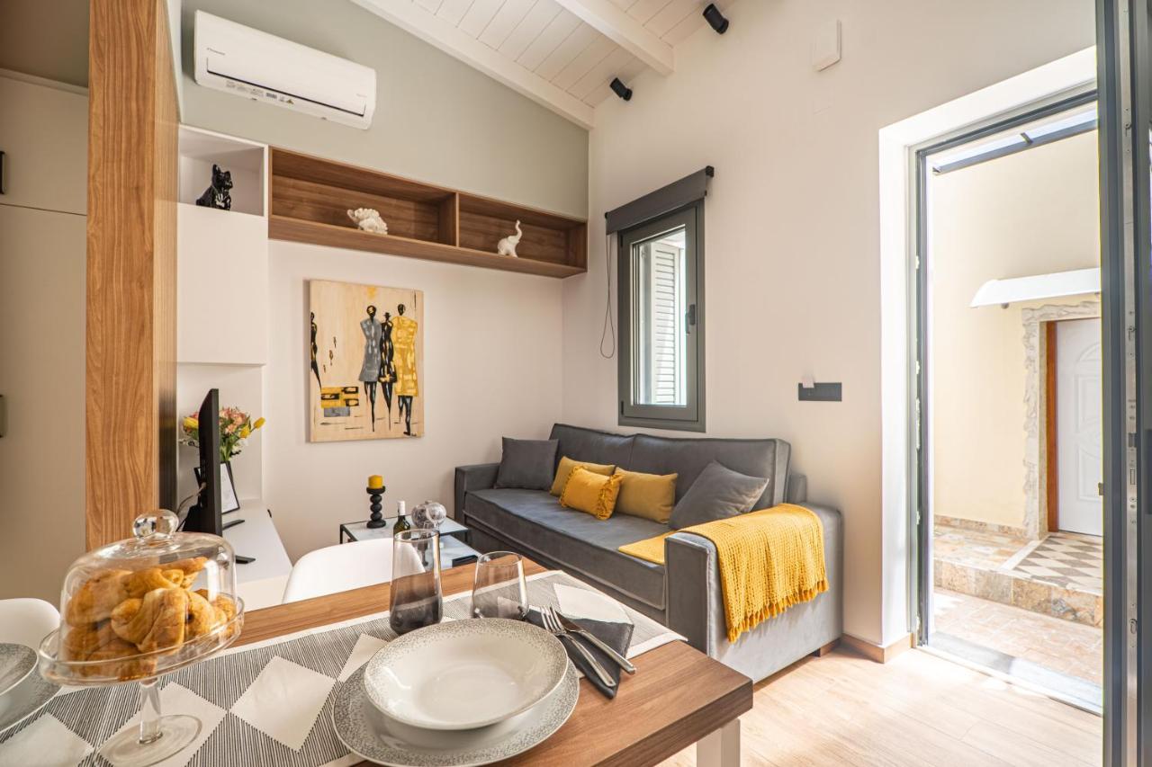Holiday home Antigone's Lux 5 Mins Walk To Beach, Old Town,
