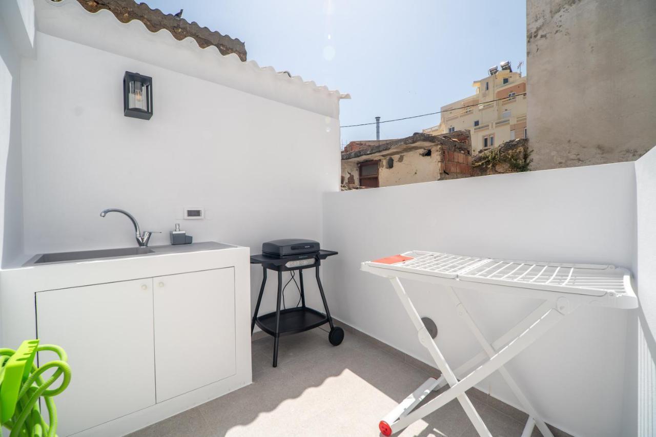 Antigone's Lux 5 Mins Walk To Beach, Old Town, Vakantiehuis