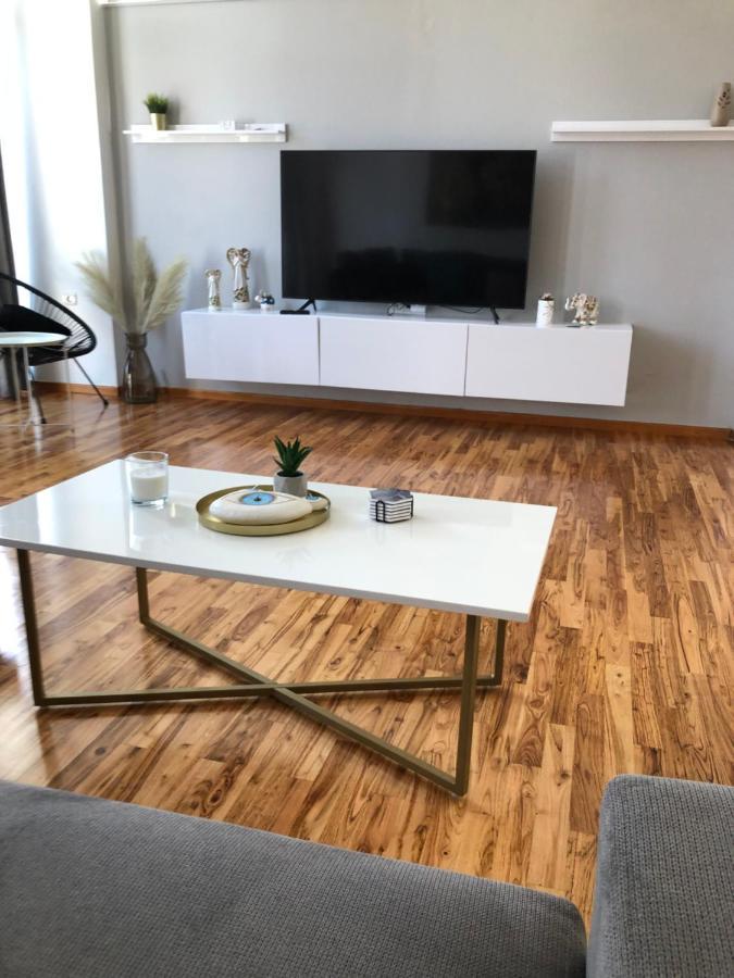 New Delux Studio With Wooden Floor Apartment