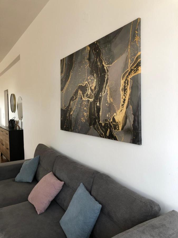 New Delux Studio With Wooden Floor *