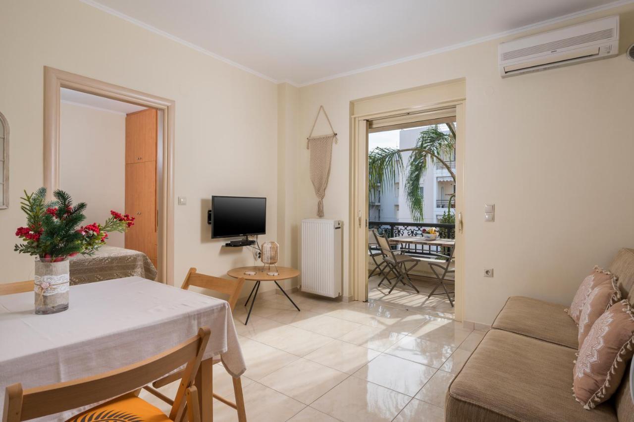 Luxury Coastal Retreat, Mountain View Balcony With Palm Trees & Parking Apartment Chania (Crete)