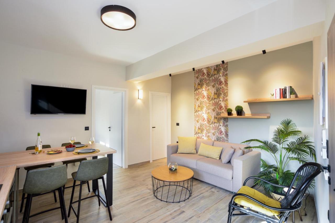 Dandelion Apartment *