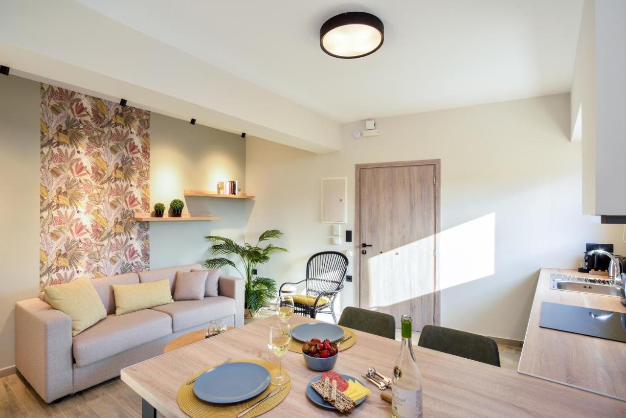 Dandelion Apartment