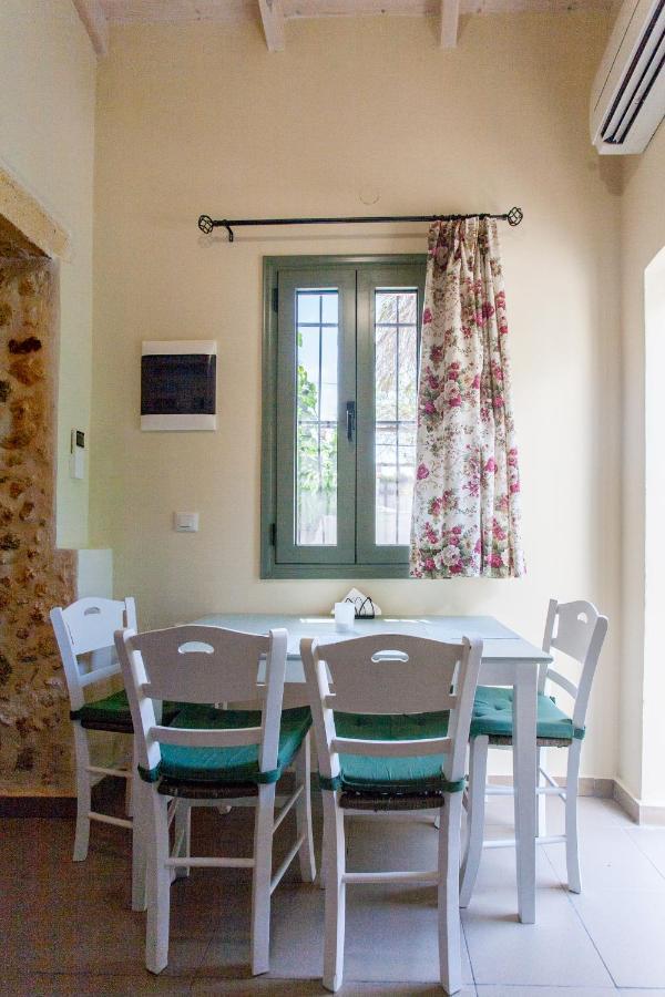 Holiday home Casa Athelia: Traditional Home, Local Neighborhood *