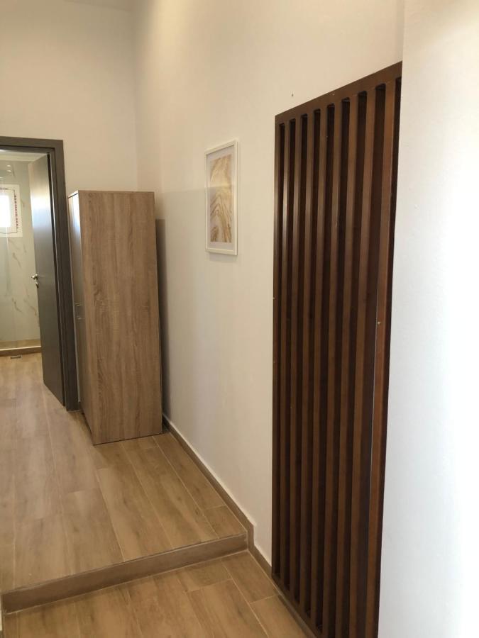 New Delux Studio With Wooden Floor Apartment