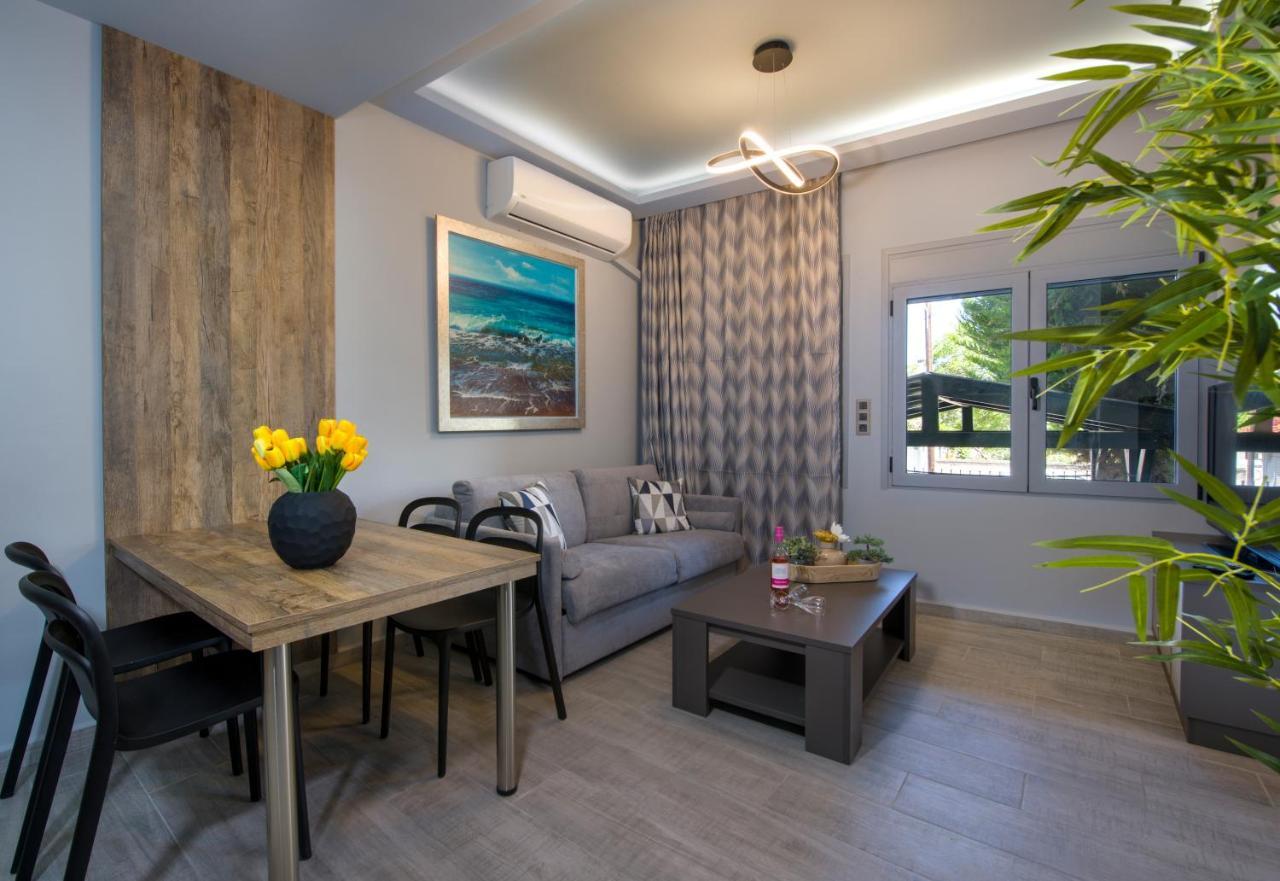Apartment Rena's Luxury With Free Private Parking
