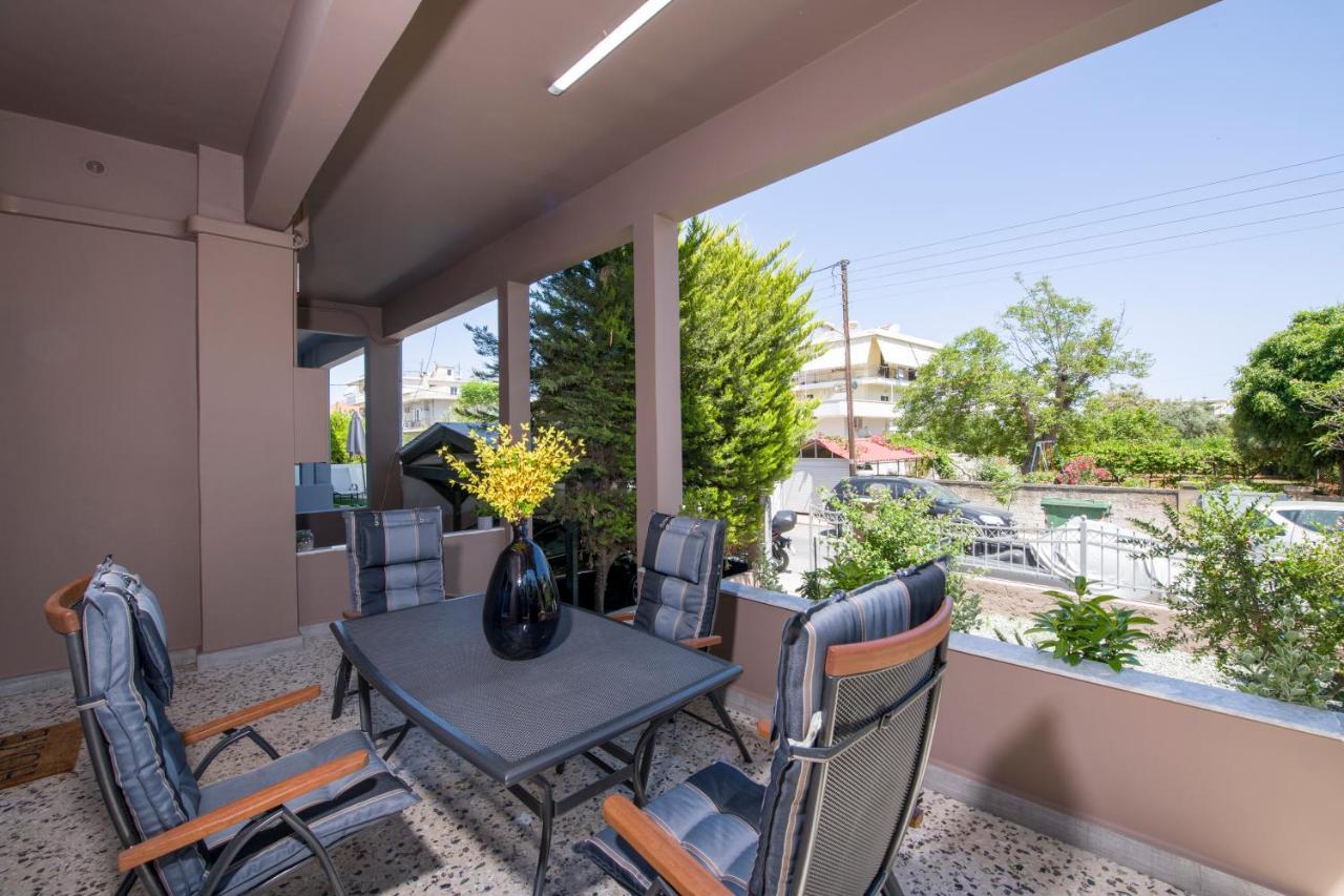Apartment Rena's Luxury With Free Private Parking