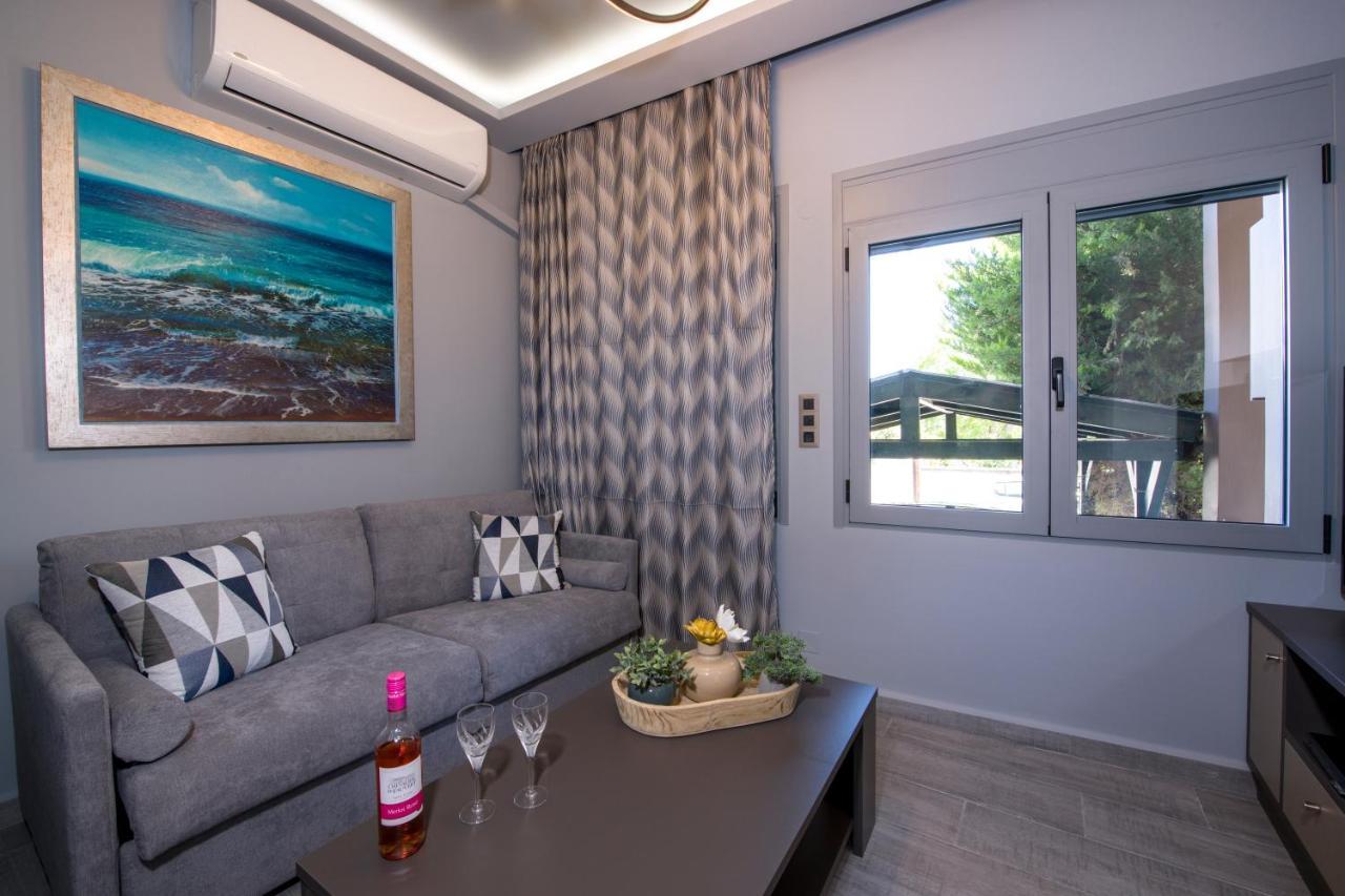 Apartment Rena's Luxury With Free Private Parking