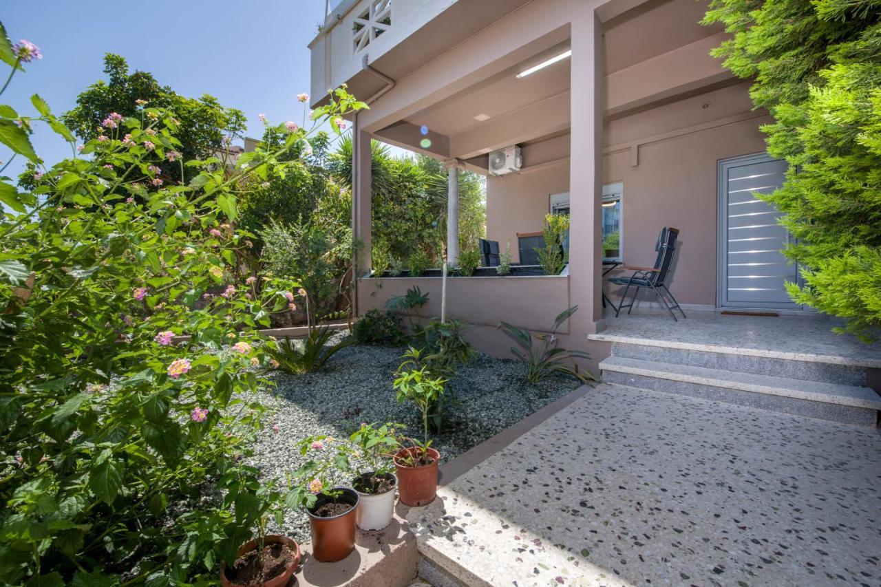 Apartment Rena's Luxury With Free Private Parking *
