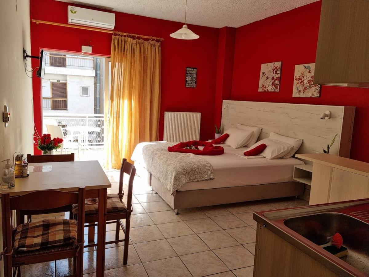 Apartment Steps From The Aprt *